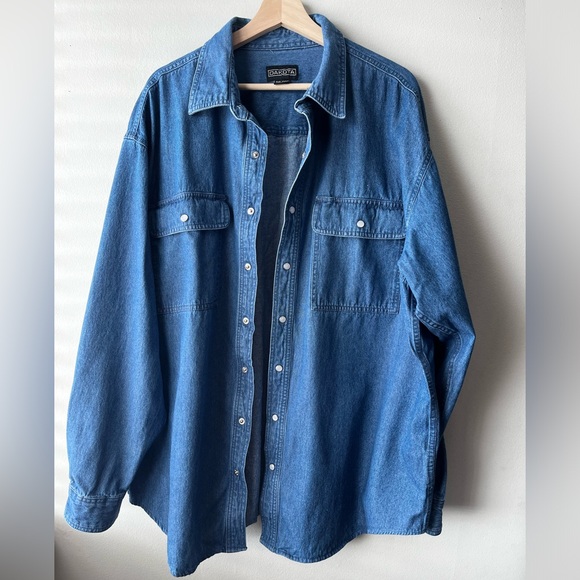 Dakota Pearl Snap Denim Button Up - Picture 5 of 8